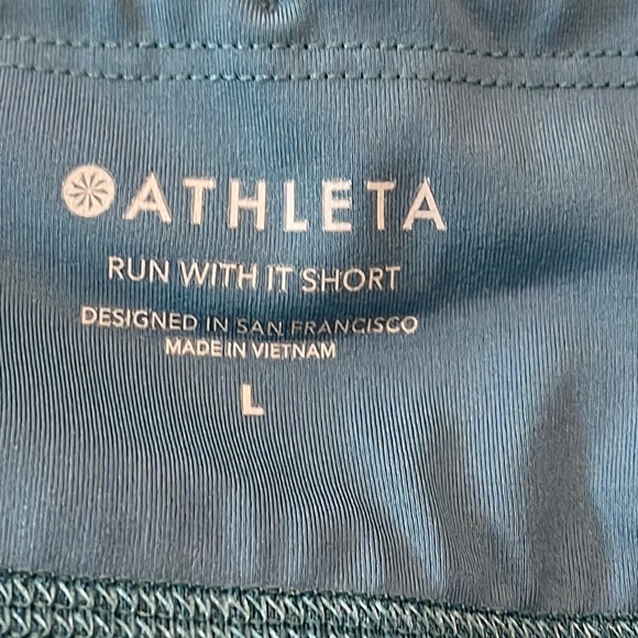 Athleta Run With It Short in Oceanic Teal Green Print with Piping - Picture 4 of 6